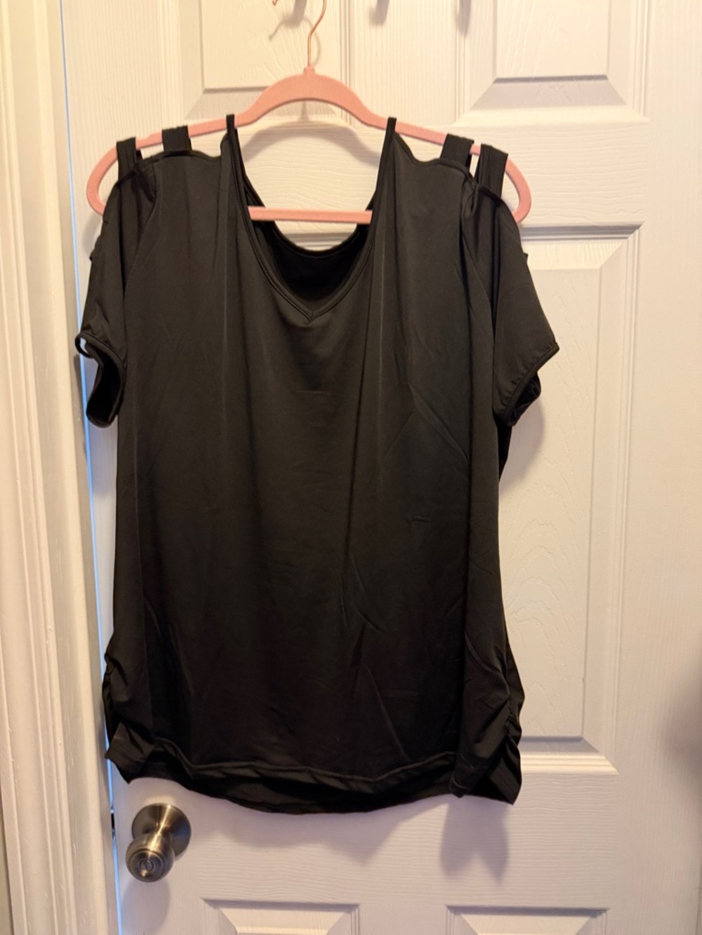 Black Cold-Shoulder Women’s Top - Breathable Everyday Tee